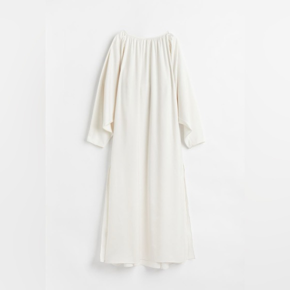 H&M Dresses & Skirts - H&M Voluminous satin dress Size XS NWT